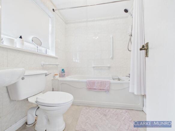 2 bed Terraced for sale Image 4