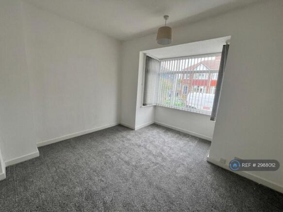 2 bed Semi-Detached to rent Image 4