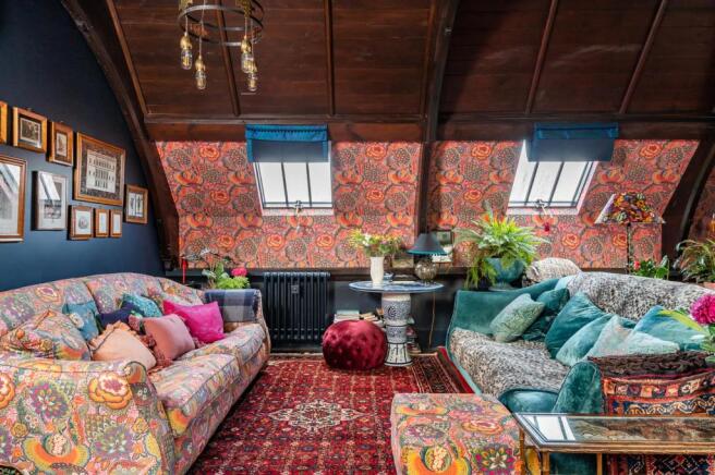SITTING ROOM