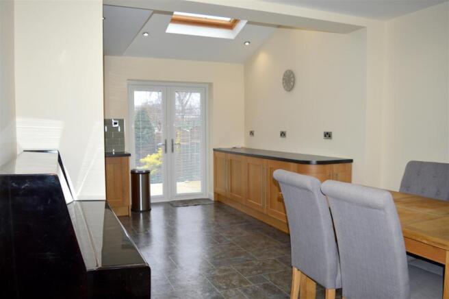 Living Dining Area