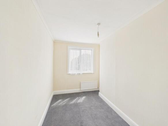 3 bed Semi-Detached for sale Image 9