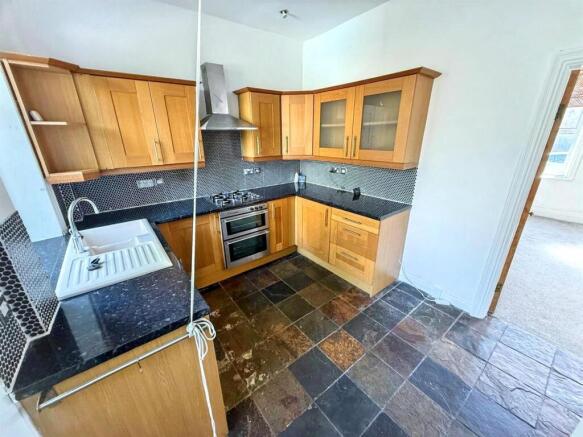 3 bed Terraced for sale Image 10