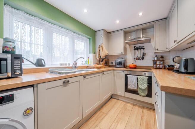 1436926-6-69ccf93a3848f