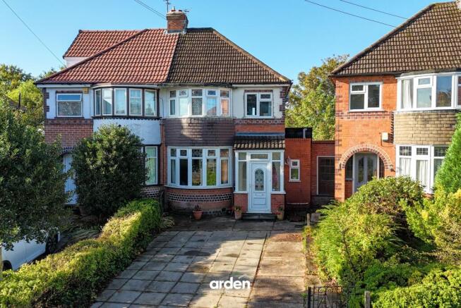 3-bed semi-detached on Kingshurst Road, Birmingham, B31, £250,000