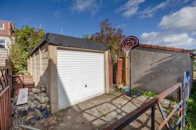 Garage.jpg