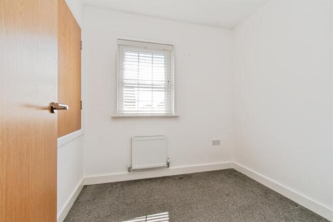 2 bed Terraced for sale Image 7