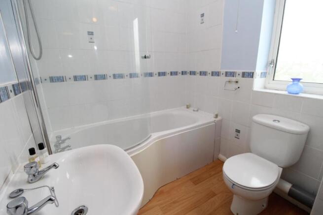 HOUSE BATHROOM/W.C.