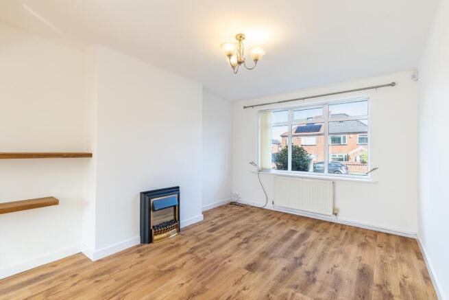 3 bed Semi-Detached to rent Image 6