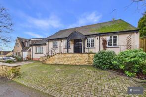 Hazelton, Pebble Lane, Brackley NN13 7DA