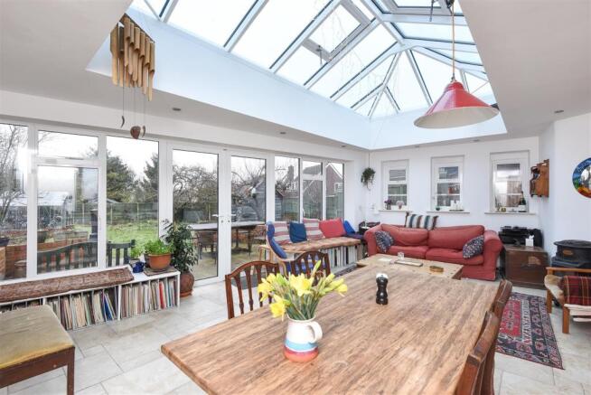 kitchen/dining/family room.JPG