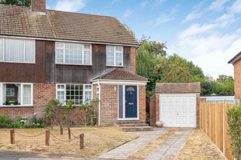 Chiltlee Close, Liphook, Hampshire
