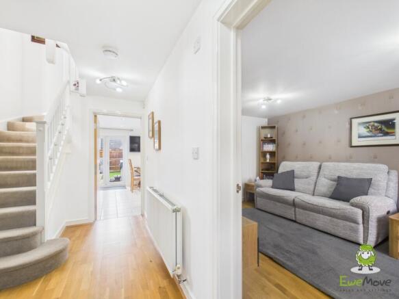 EweMove Estate Agents Basingstoke - Penton Way -Ha