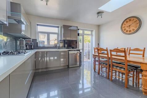 Headley Road, Leicester, LE3