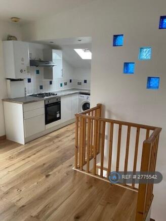 1st Floor Lounge/Kitchen