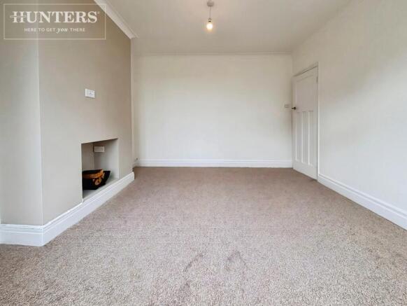 3 bed Semi-Detached for sale Image 8