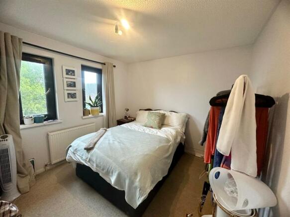 Bedroom 2.jpg