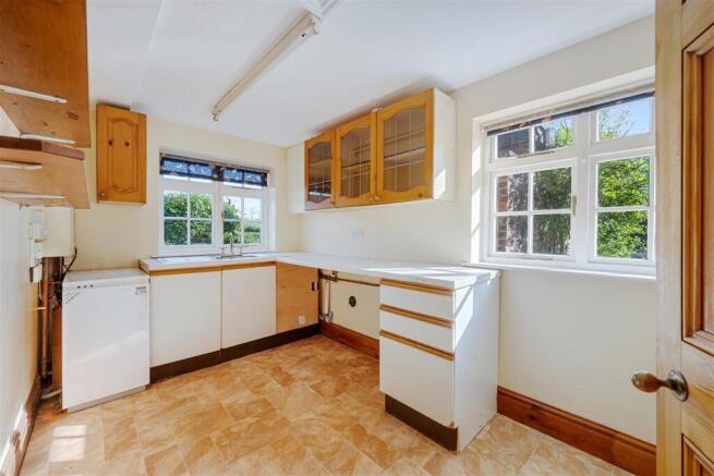 Manor Cottage, Long Lane, Wettenhall, CW7 4DN photo 4