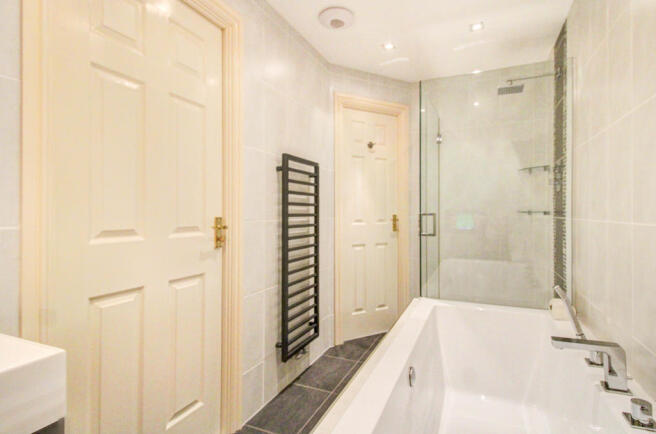 Jack&Jill Bathroom