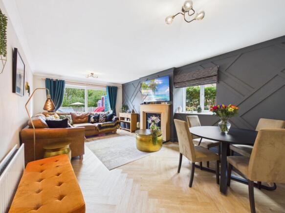 Open Plan Living / Dining