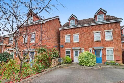 White Tree Close, Fair Oak, SO50