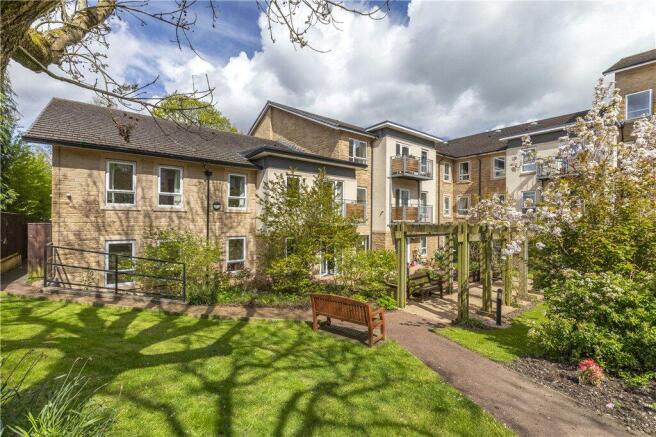 Emmandjay Court