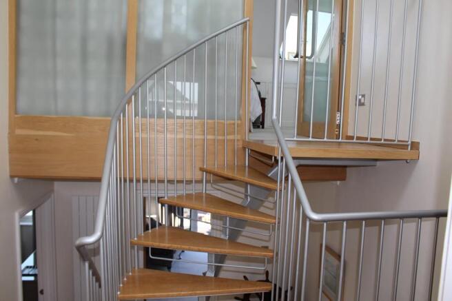 Stairs to Master ...