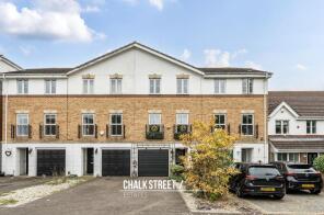 104, Bancroft Chase, Hornchurch RM12 4DR
