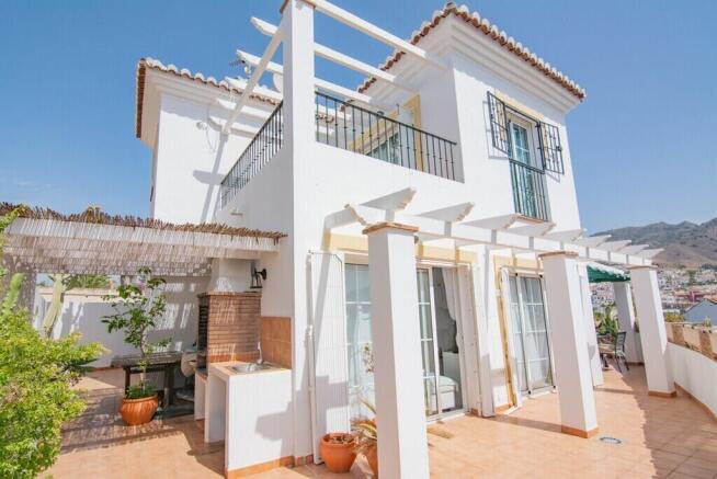 House (2)