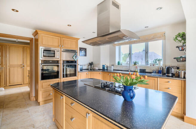 36-681badc063a87-...