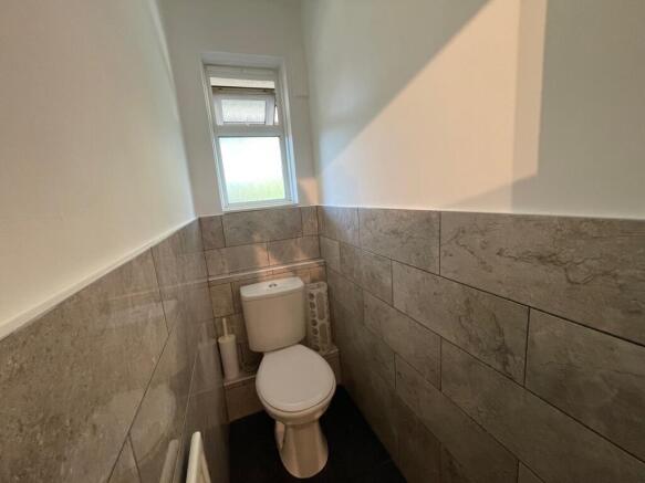 Cloakroom/wc