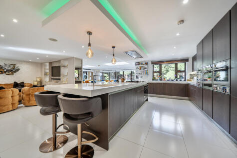 Park Crescent, Elstree, Hertfordshire, WD6