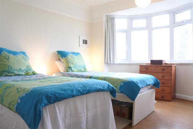 BEDROOM 2