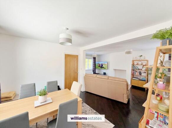 Living Room/Dining Room