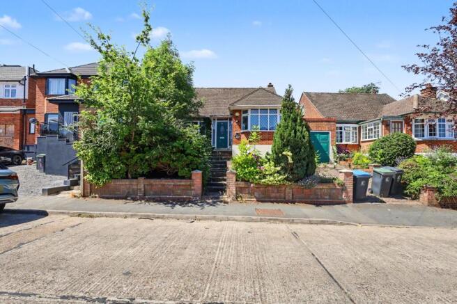 56 Lechmere Avenue, Chigwell, IG7 5ET