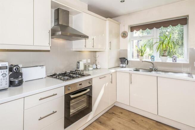 KItchen 2.jpg