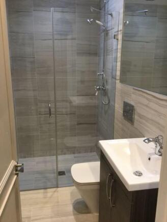 En-suite shower