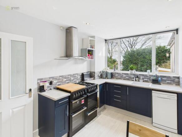 cam05459g0pr0102still023