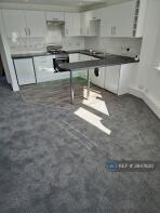 Flat Ground Floor, 215, Milton Road, Portsmouth PO4 8PH