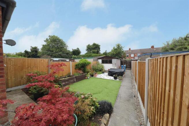 3 bed Terraced for sale Image 10
