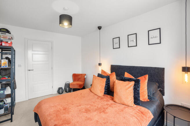 4 bed Detached for sale Image 9