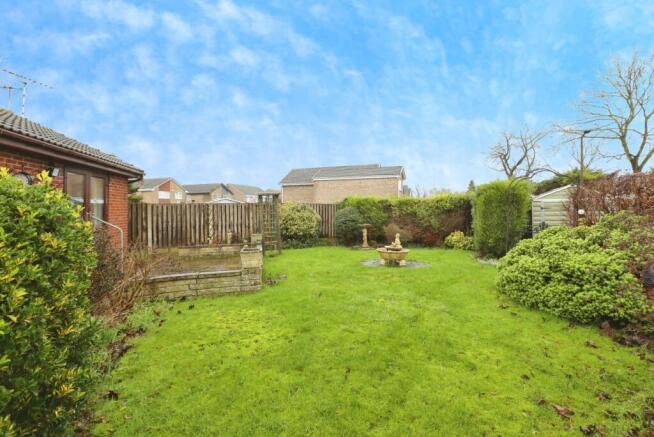 2 bed Bungalow for sale Image 12
