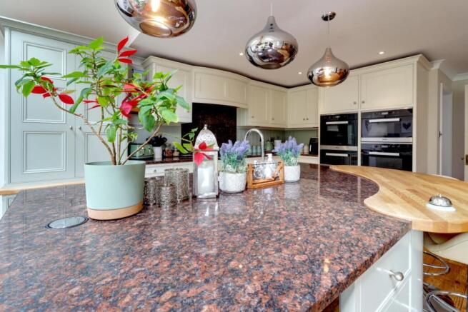9. Kitchen 7