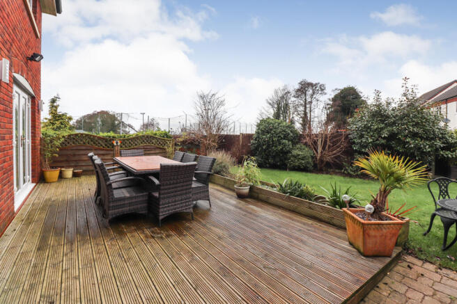 Decking and Garden