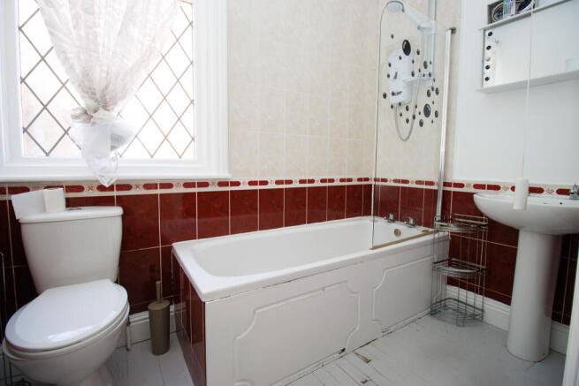 2 bed Apartment for sale Image 8