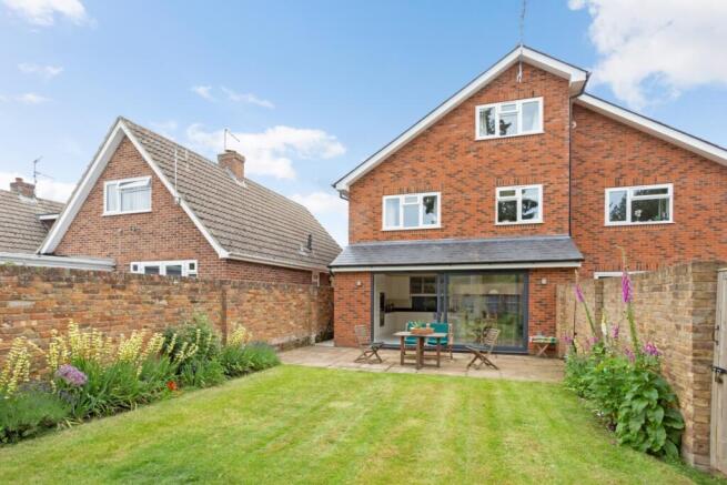 67 Wycombe Road 3...