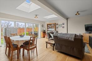 13, Broadview Close, Eastbourne BN20 9RB