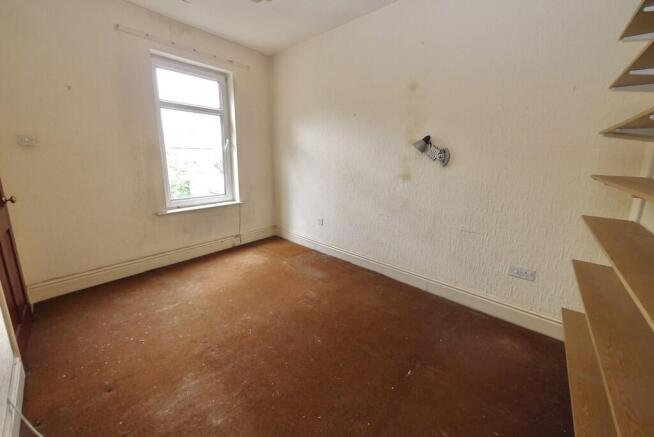 3 bed Terraced for sale Image 9