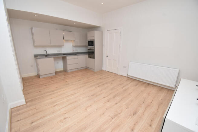 Lounge/Kitchen