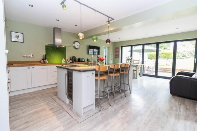 Kitchen / Breakfast