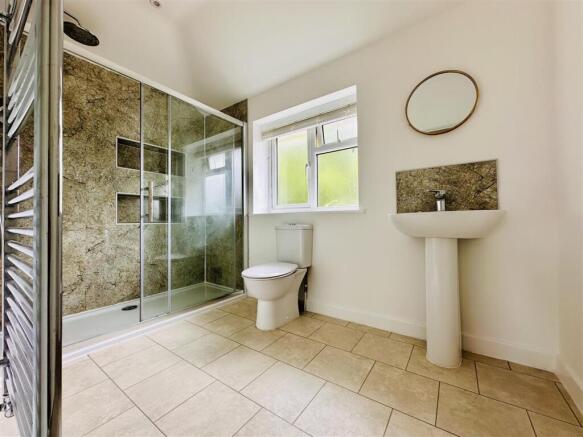 Family Shower Room